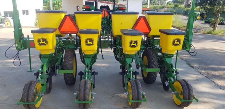 John Deere Planter From Lonagro Lonagro